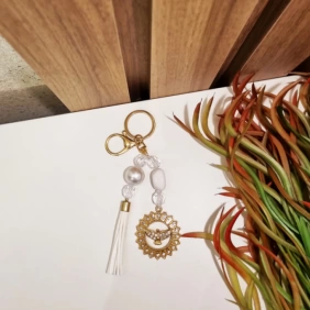 Chaveiro Religioso Espírito Santo Branco