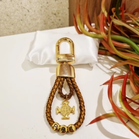 Chaveiro de couro masculino São Bento personalizado
