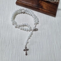 Pulseira terço branca e prata São Bento