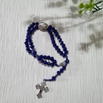 Pulseira terço azul escura Nossa Senhora Aparecida