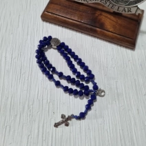 Pulseira terço azul escura e prateada São Bento