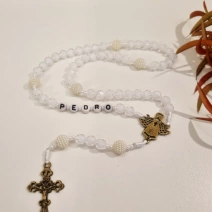 Terço infantil com nome branco Anjinho
