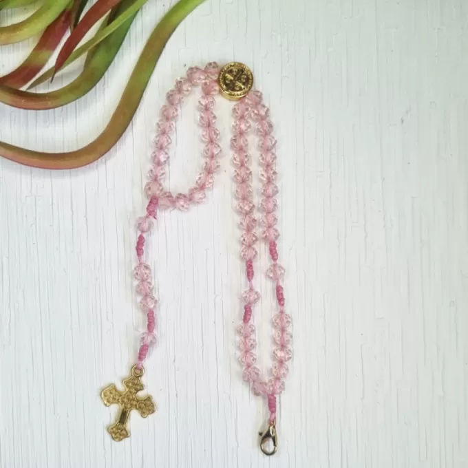Pulseira terço rosa São Bento