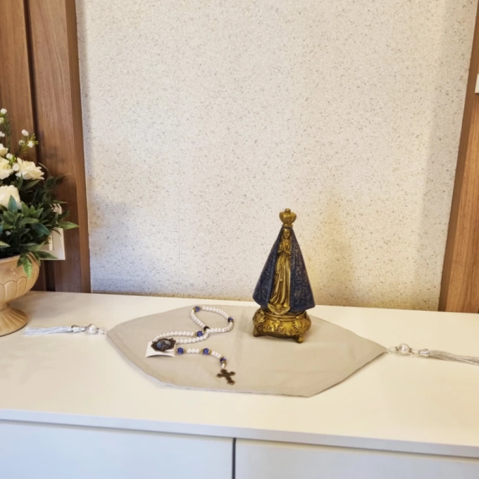 Caminho de Mesa em Linho Cinza