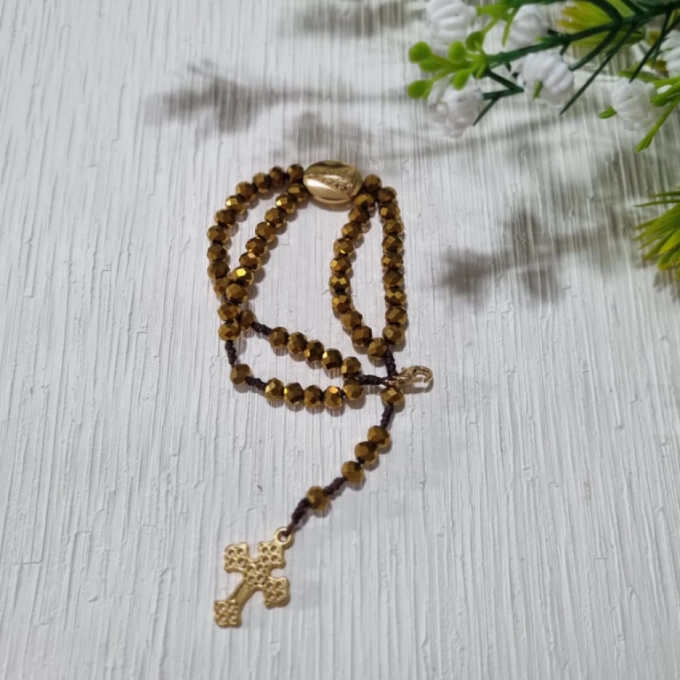 Pulseira terço dourada Nossa Senhora Aparecida