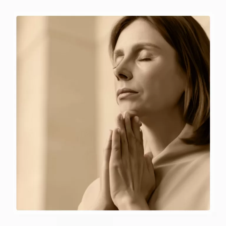 Qual a maneira correta de orar e se conectar com Deus?